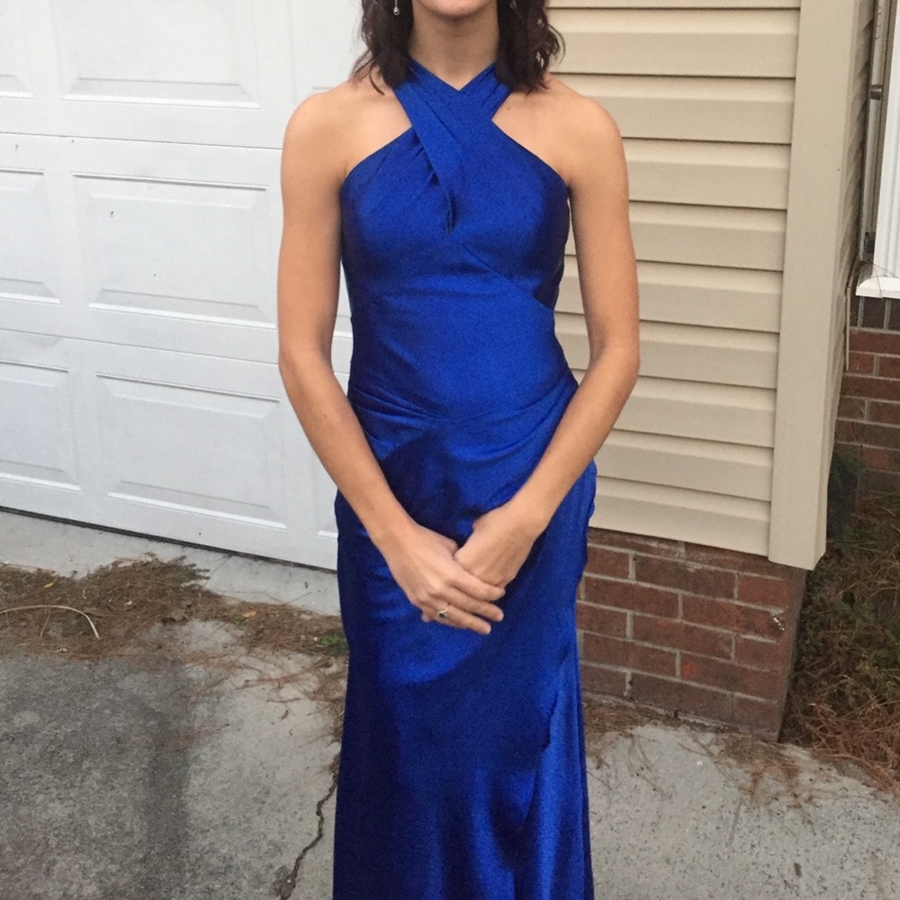Le Gala royal blue prom dress.